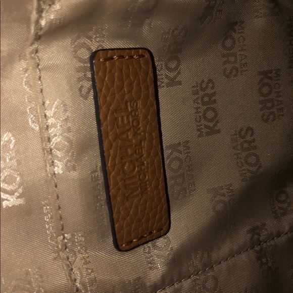 Authentic Michael Kors Purse - Picture 8 of 8